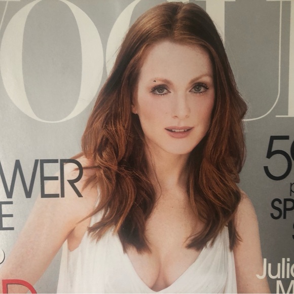 Vogue MARCH 2003 JULIANNE MOORE MINT condition - Picture 9 of 14
